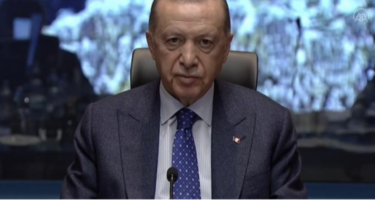 Erdoğan uses his trump cards
