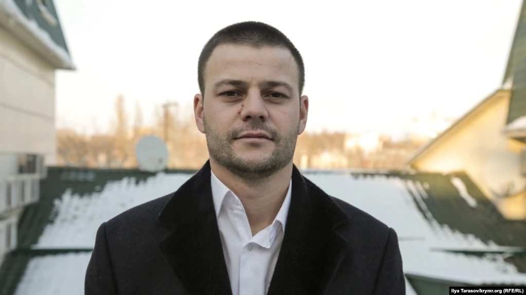 Сегодня в обед должен выйти на свободу крымский адвокат Айдер Азаматов